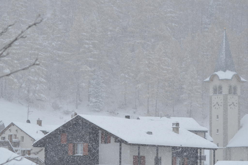 شقة Haus Alpenperle ساس-الماغيل المظهر الخارجي الصورة